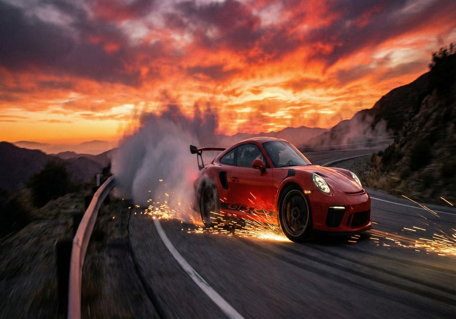 网红主播汽车改装视频